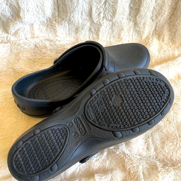 Crocs - Picture 2 of 4